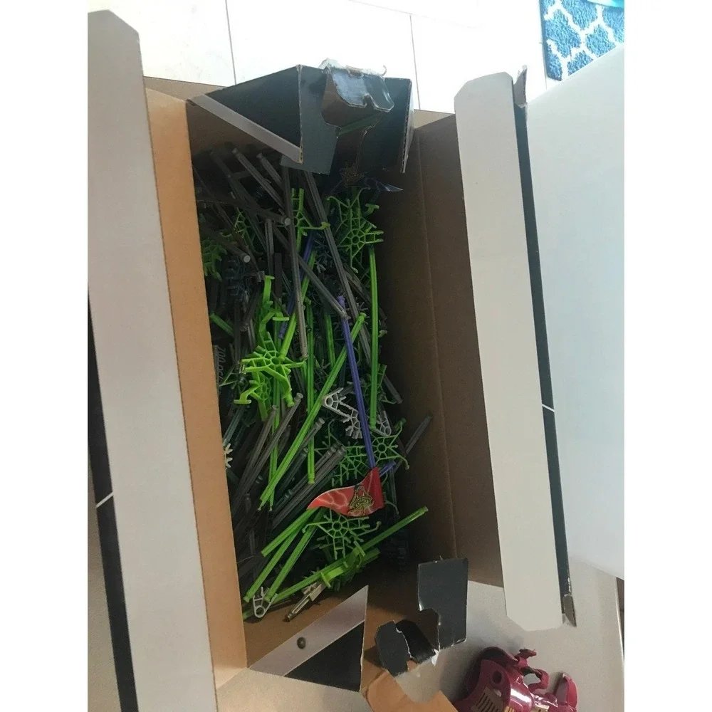 KNex open box